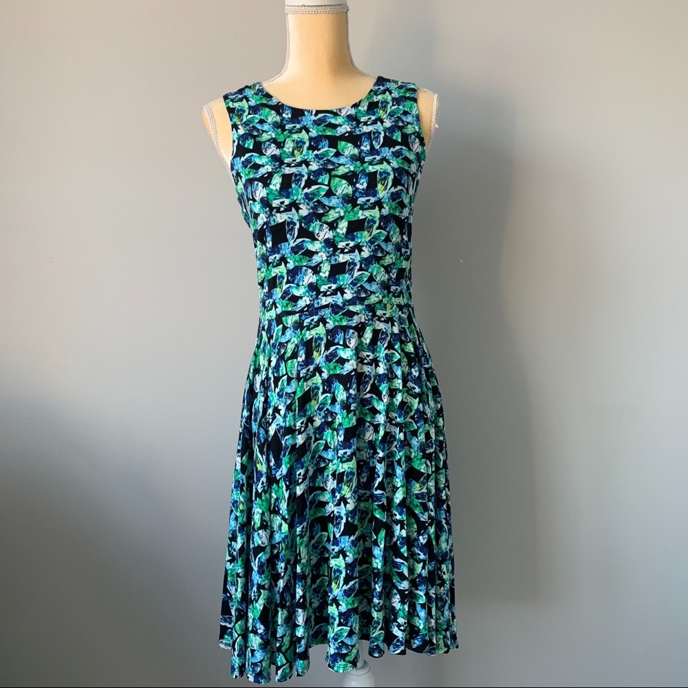 ❗️SOLD ❗️NWT Cynthia Rowley Floral Dress size Med